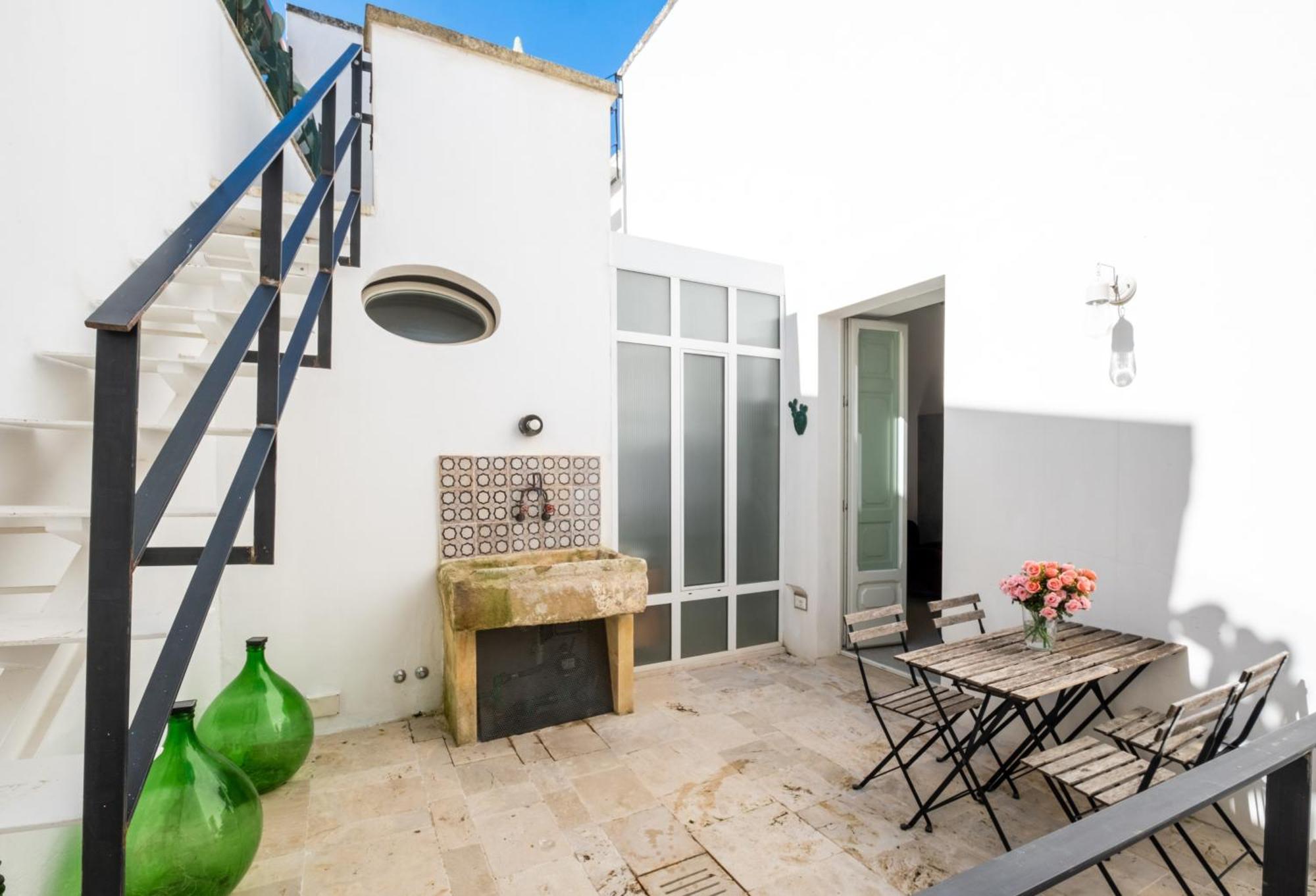 Dimora Del Vescovo Guest House Minervino di Lecce Exterior foto